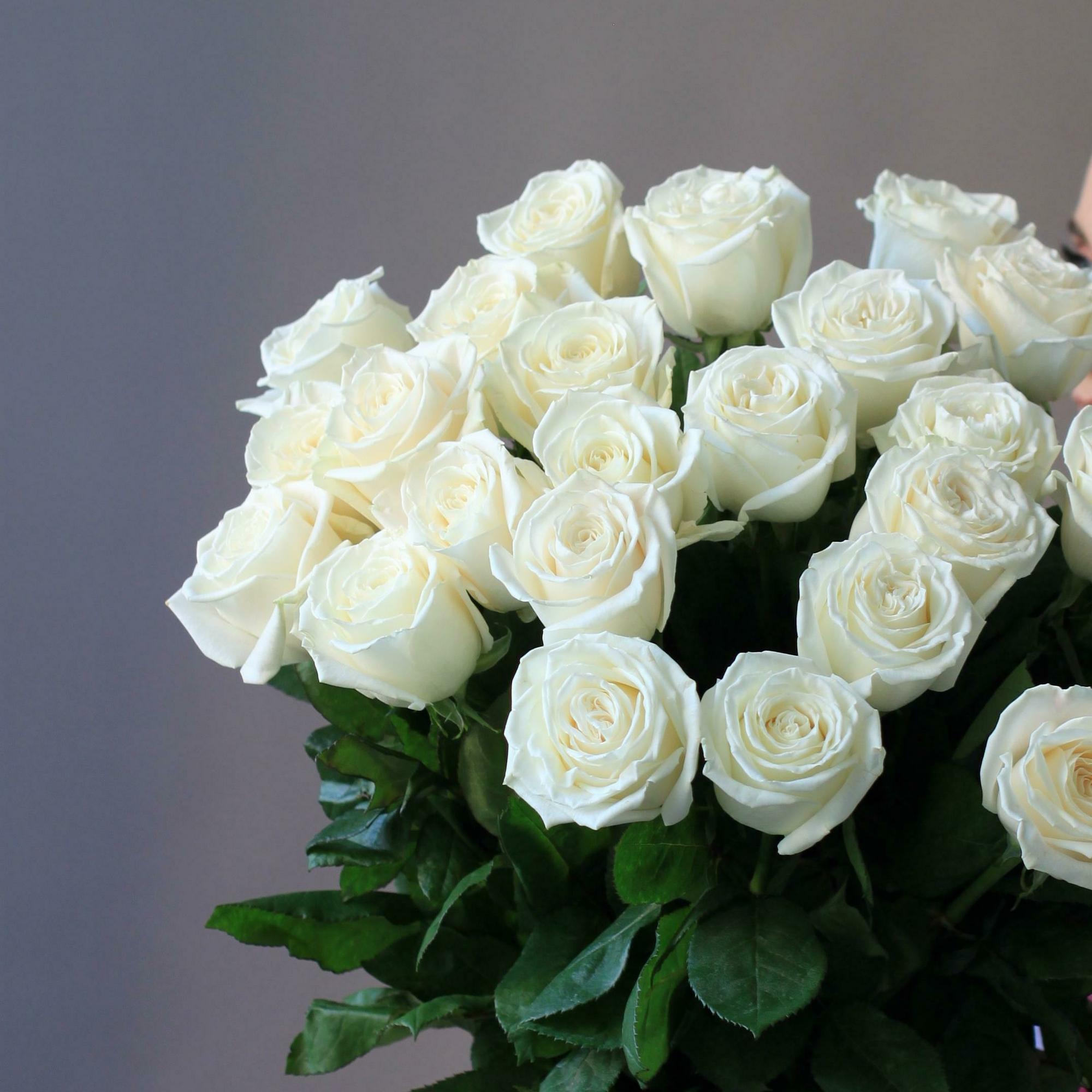 Букет белых роз