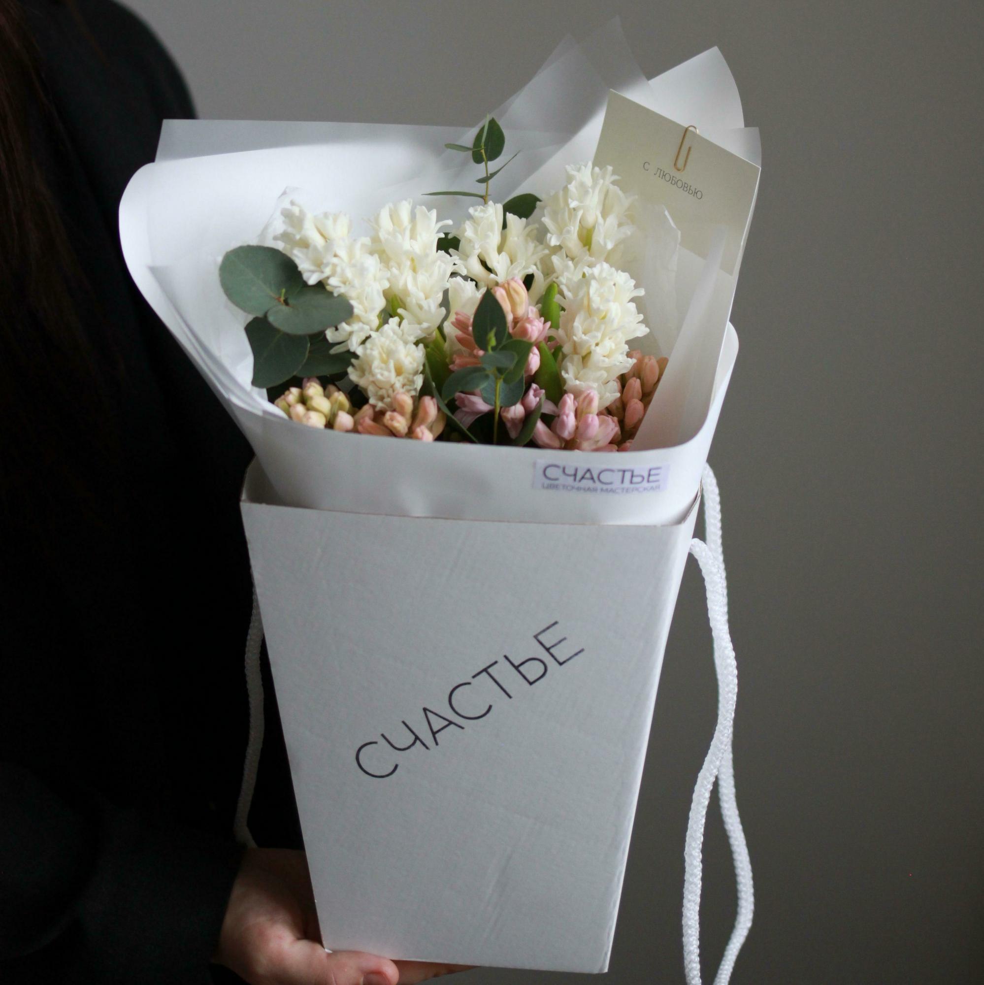 Букет гиацинтов