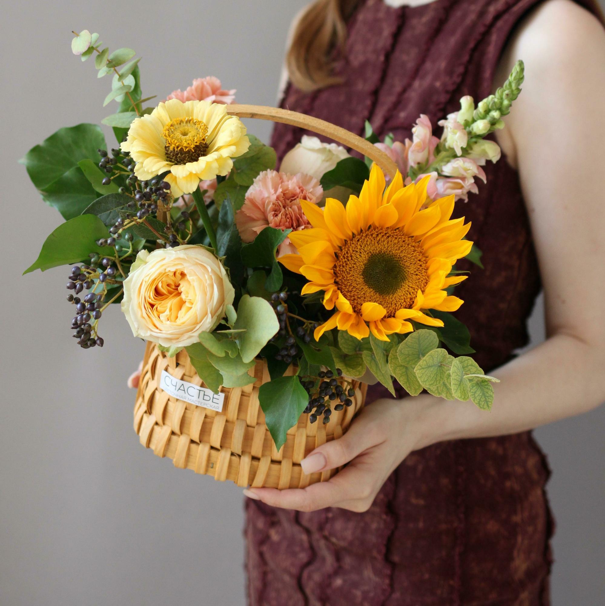 Лукошко с подсолнухом