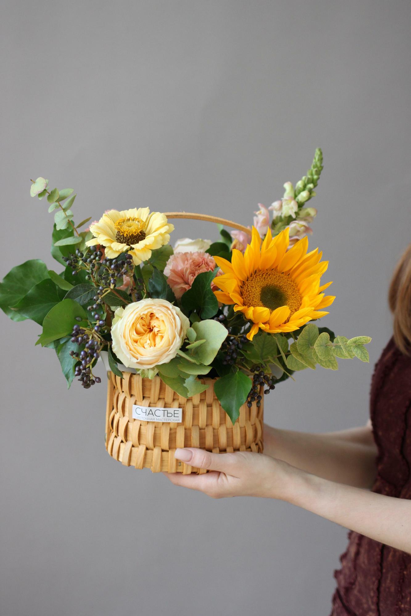 Лукошко с подсолнухом