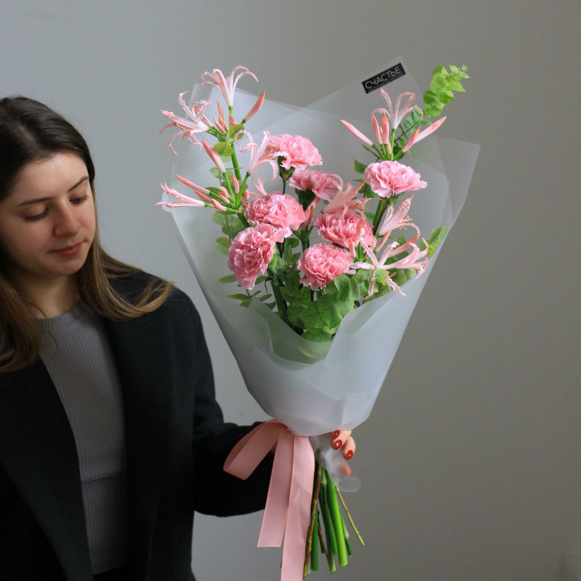 Дуо-букет гвоздики + нерине