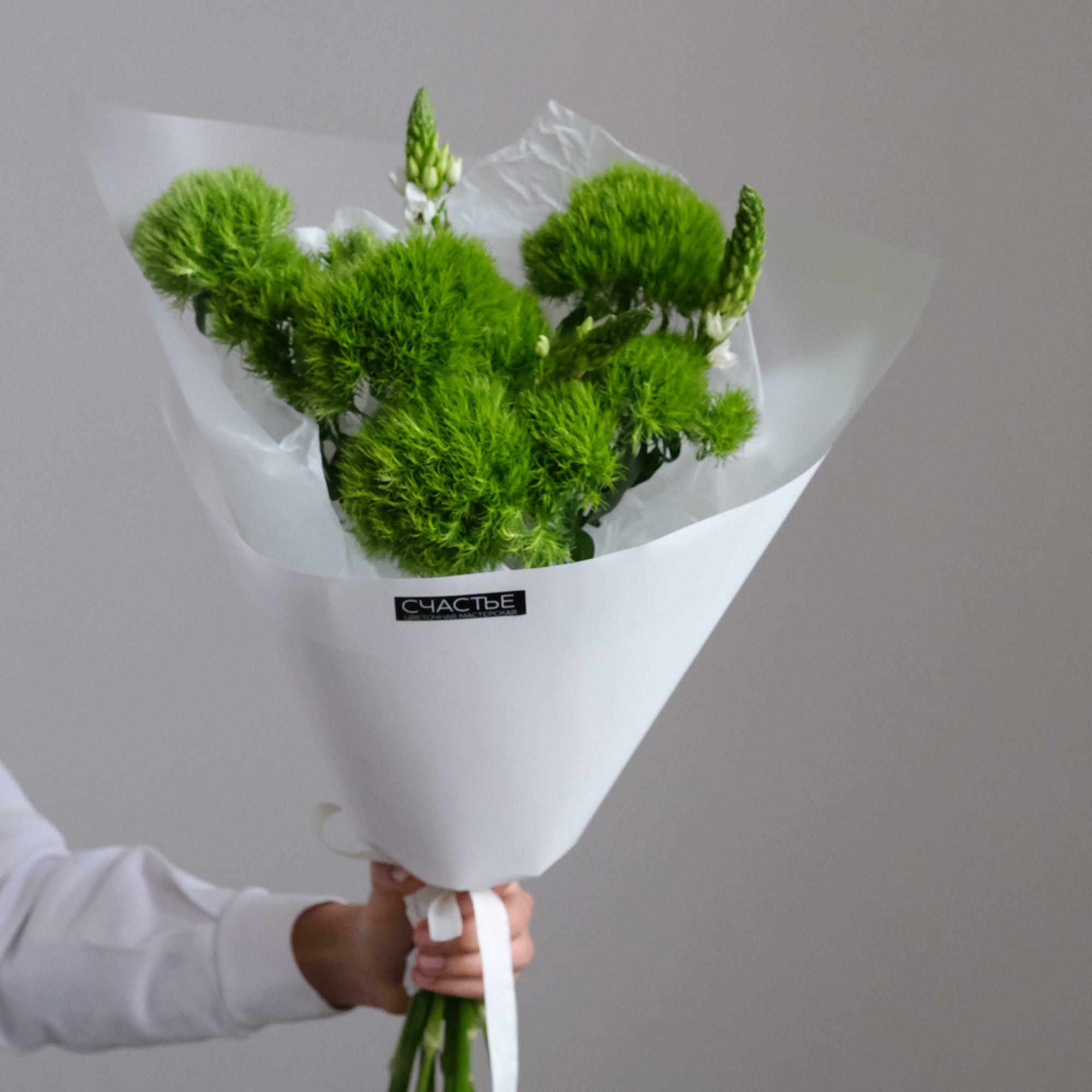 Зеленый и стойкий монобукет