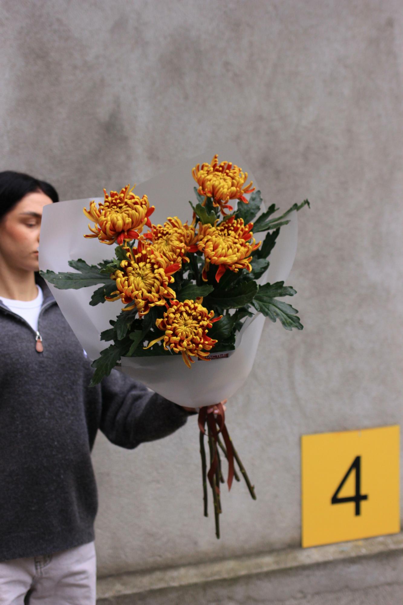 Монобукет хризантем Фуэго