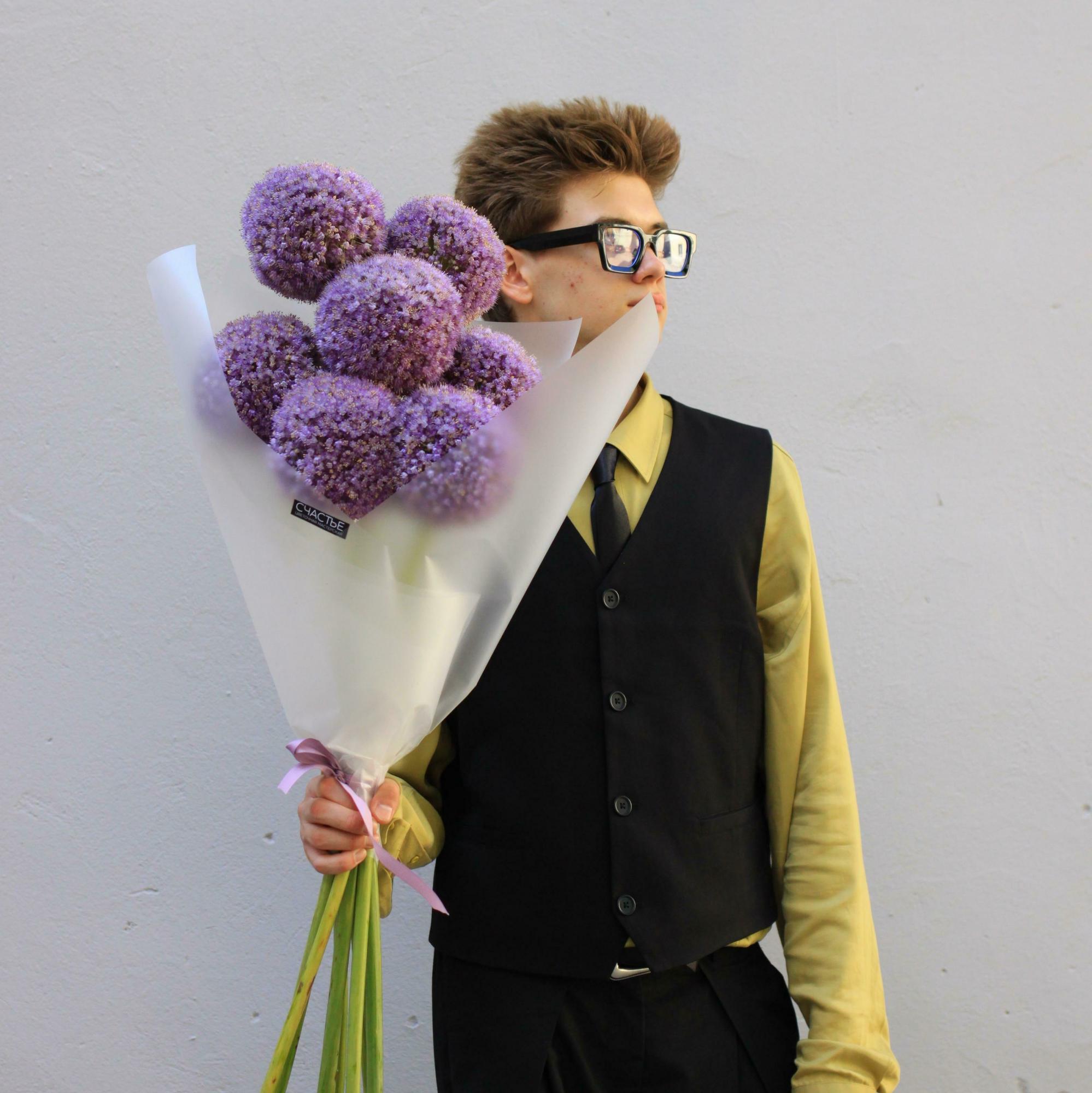 Букет из гигантского аллиума