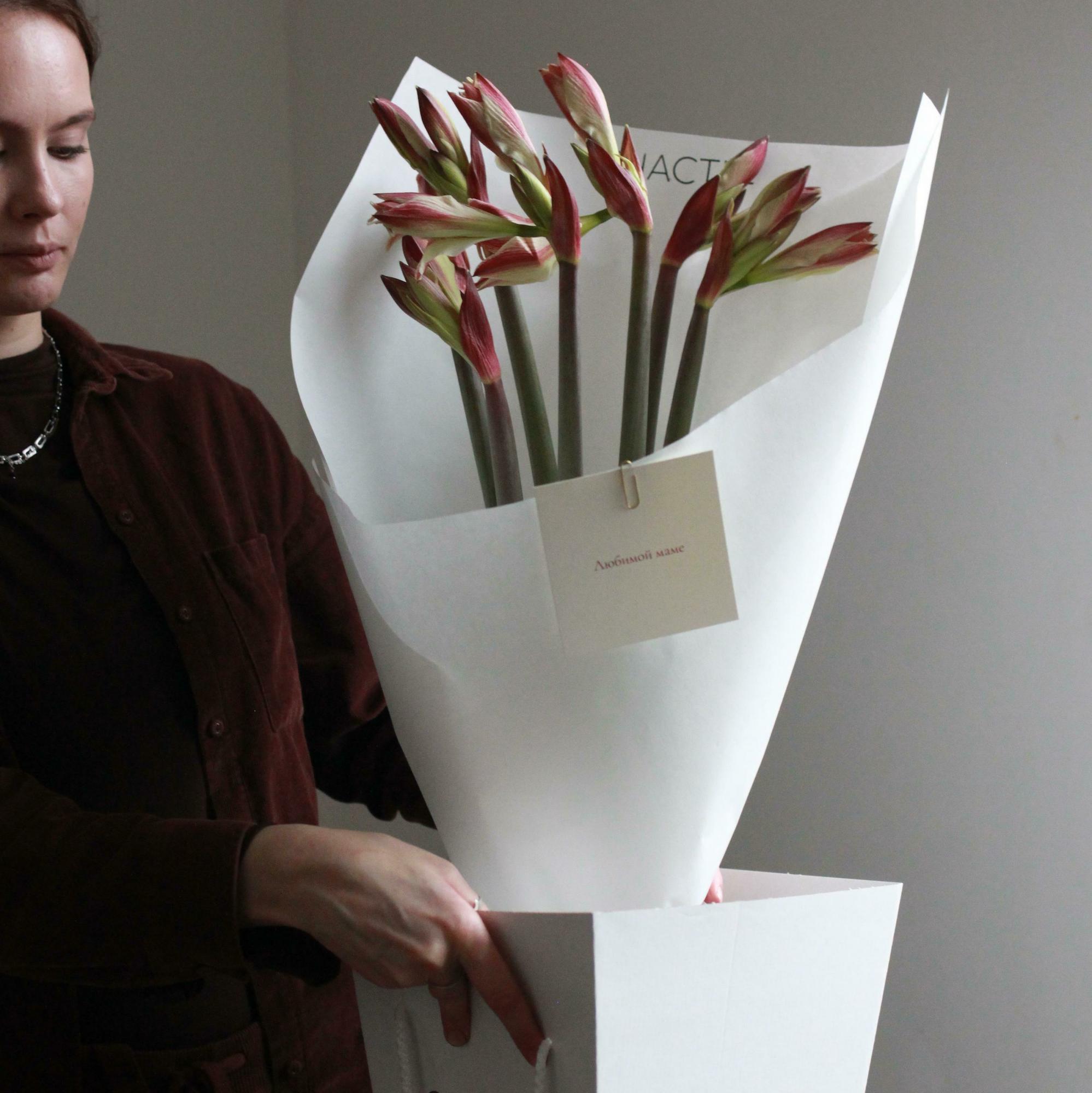 Букет амариллисов