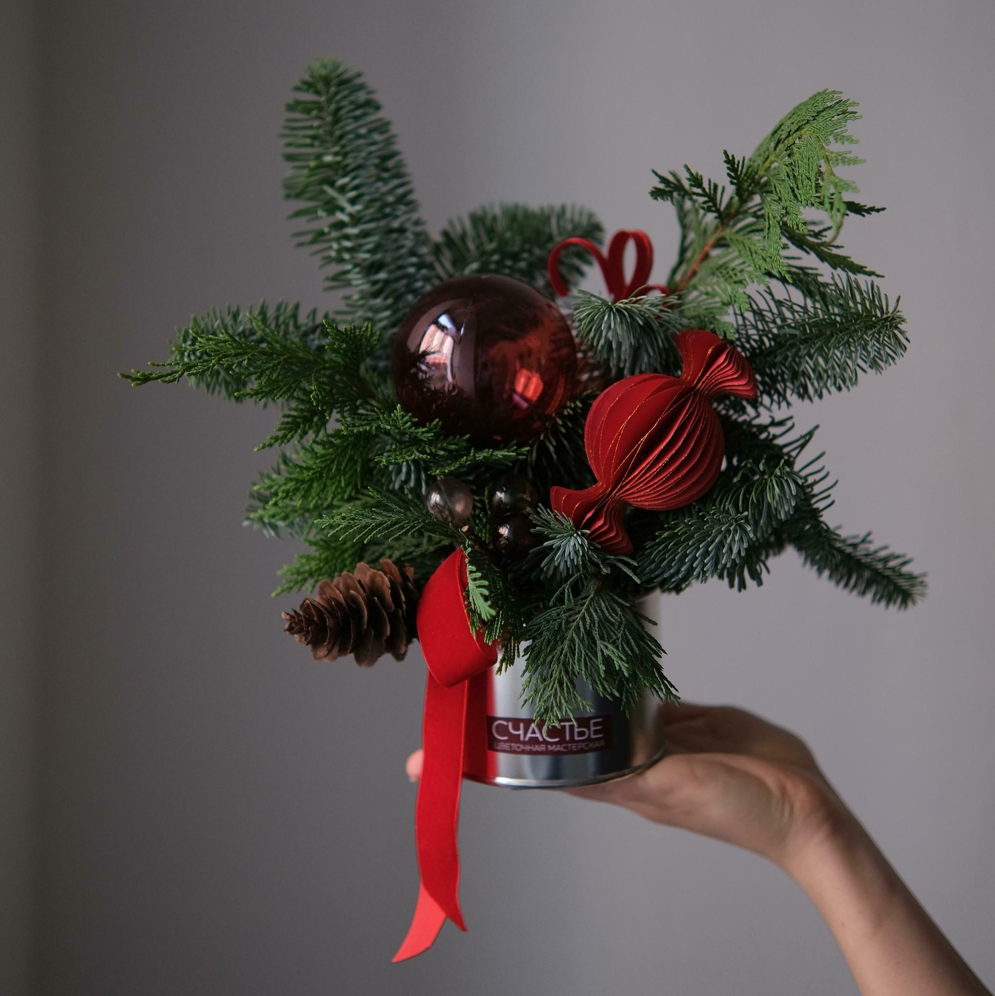 Хвойная металлическая банка размер S