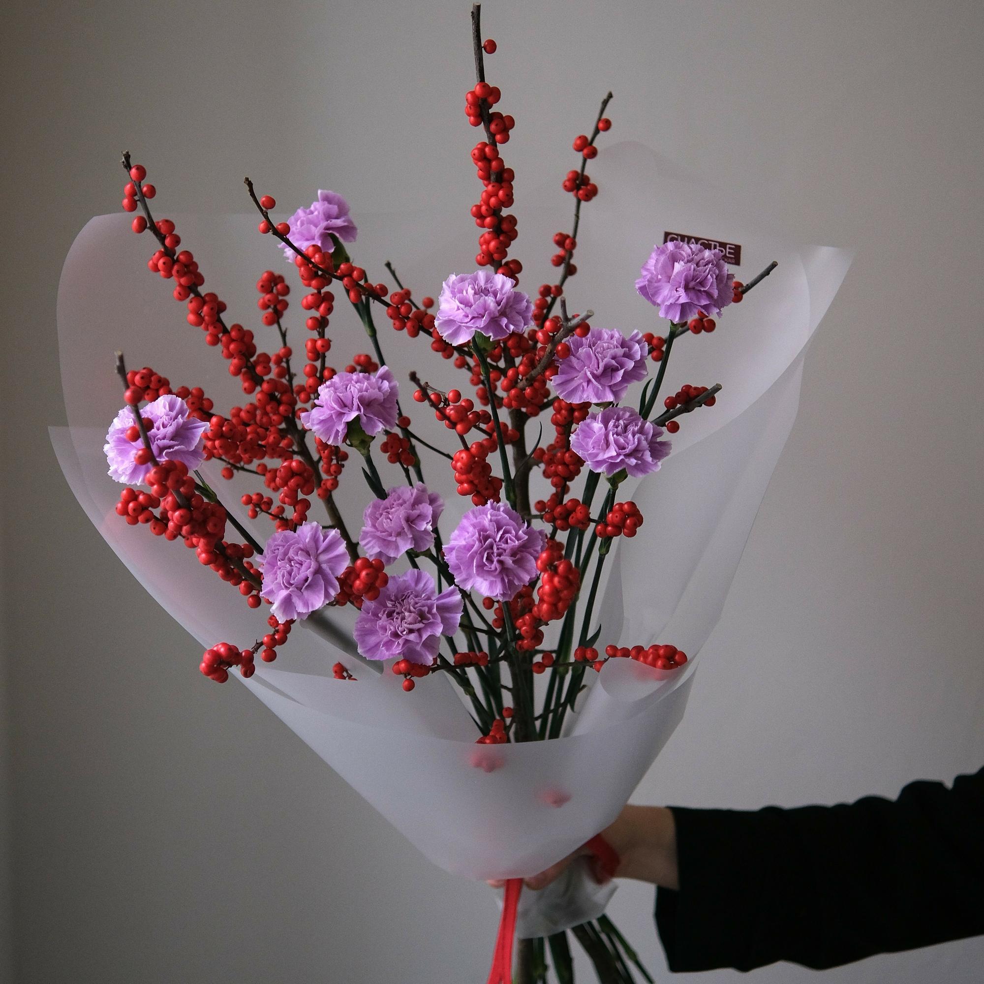 Илекс + гвоздики