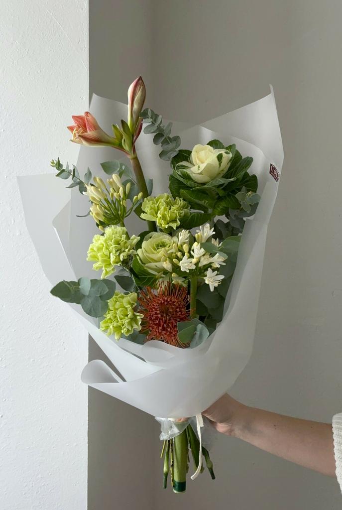 Букет с амариллисом