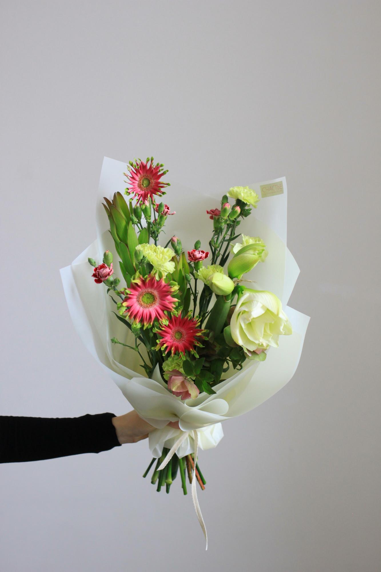 Букет с амариллисом