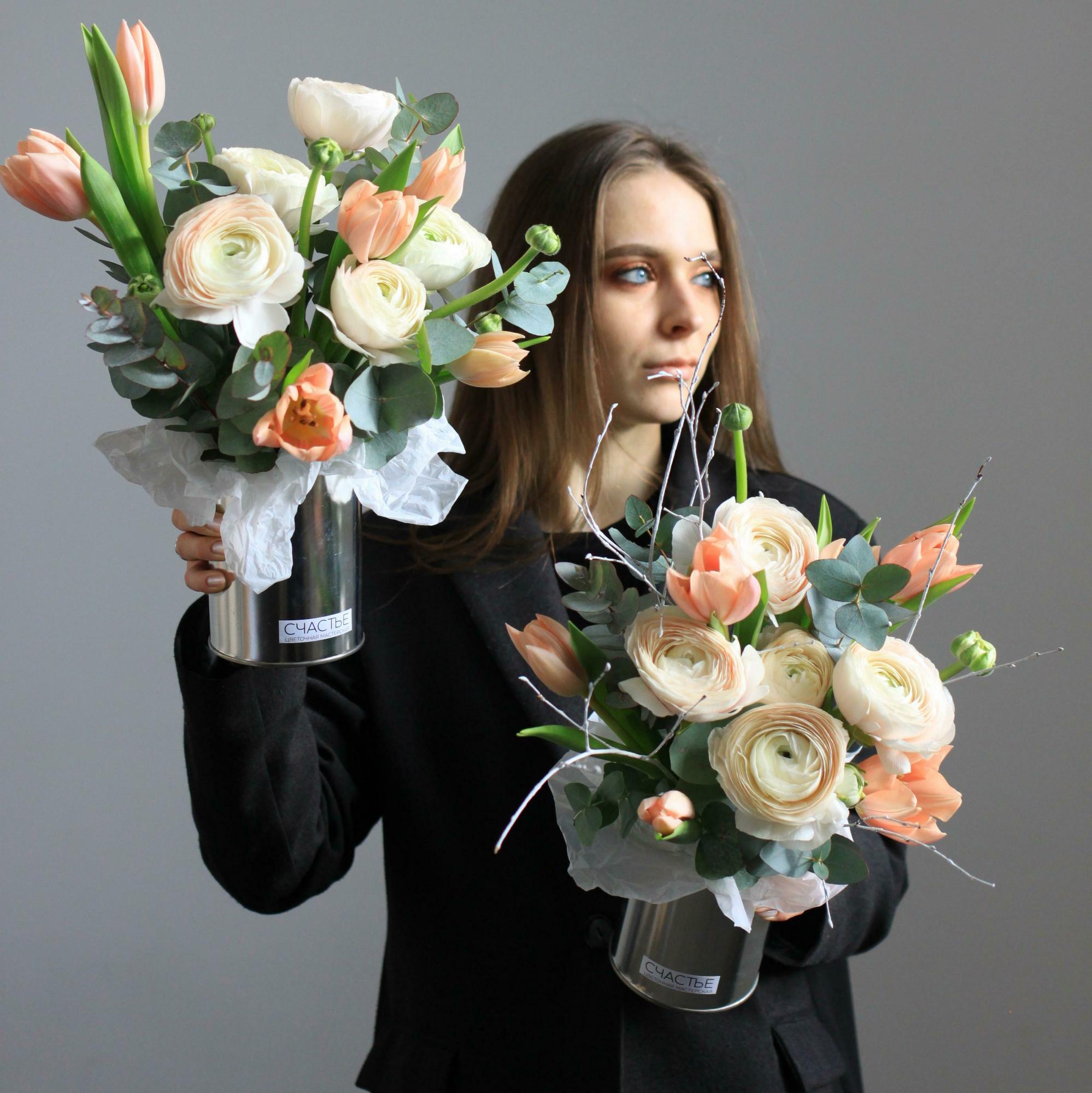 Нежная баночка с лютиками