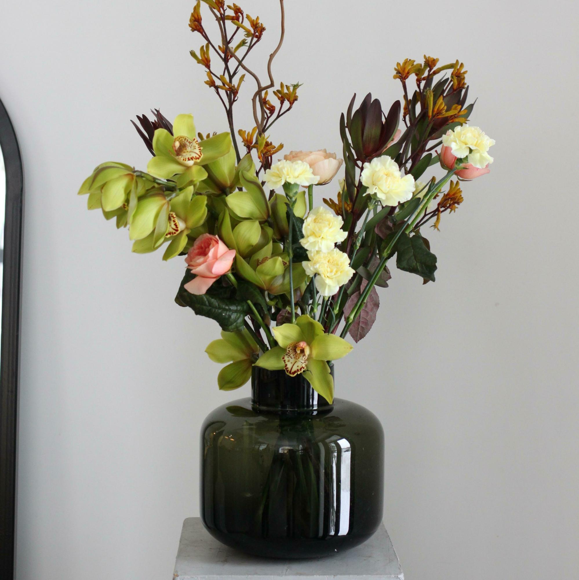 Букет maxi с веткой цимбидиума