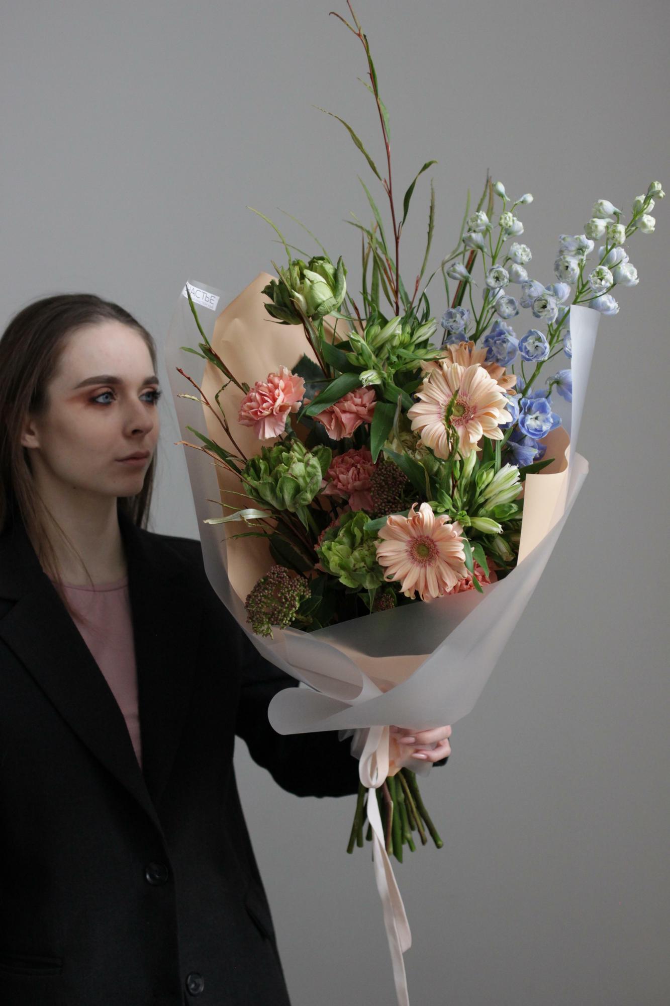 Букет maxi в персиково-голубой гамме