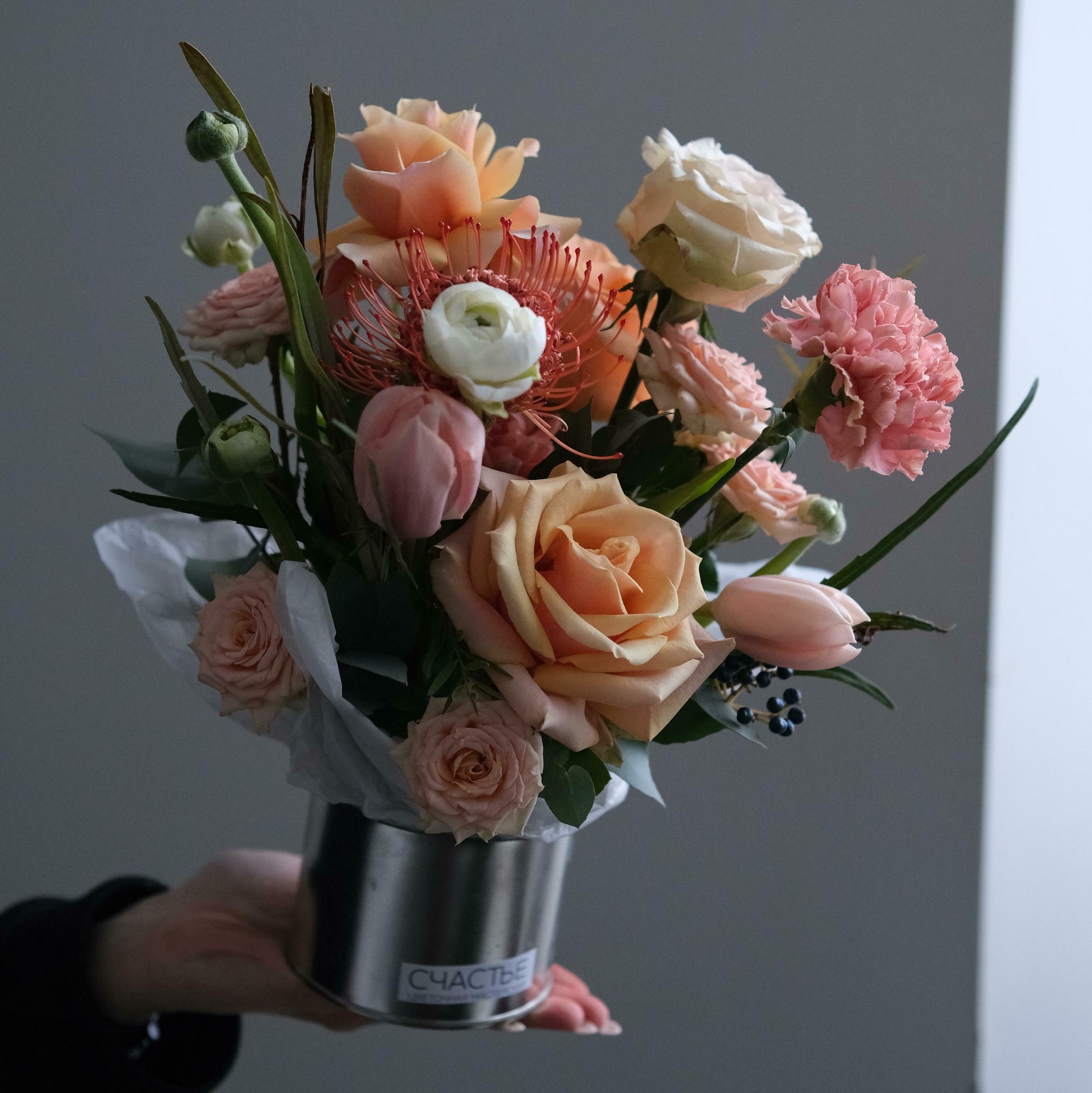 Весенняя банка в кремовой гамме