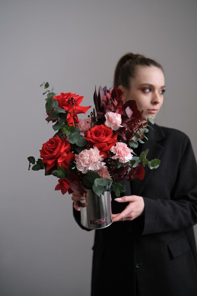 Композиция в красно-розовой гамме