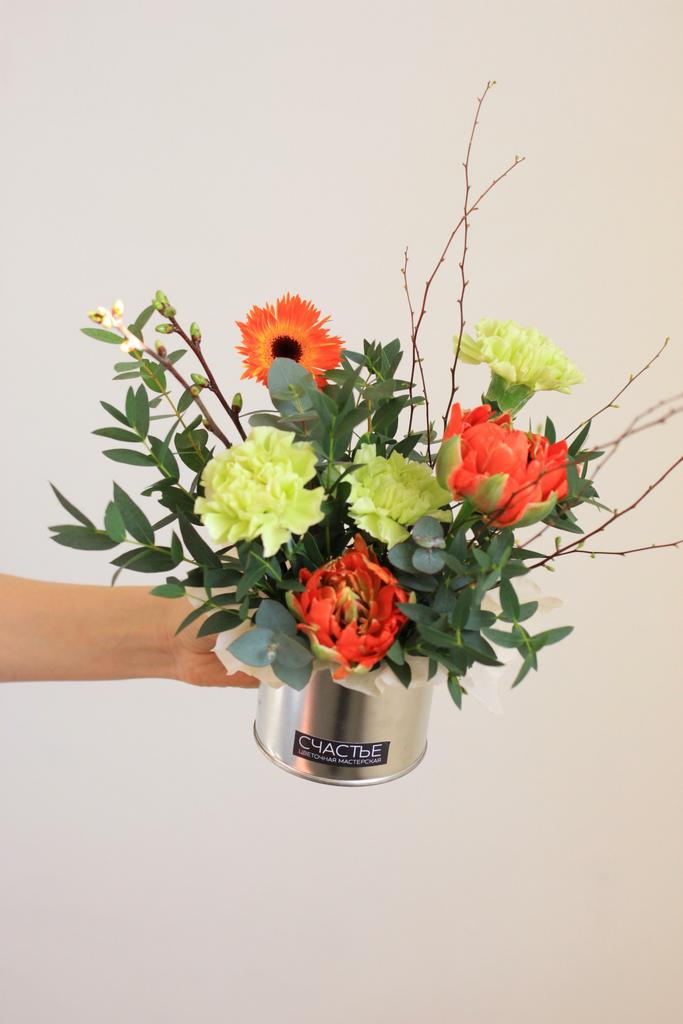 Миниатюрная композиция в банке