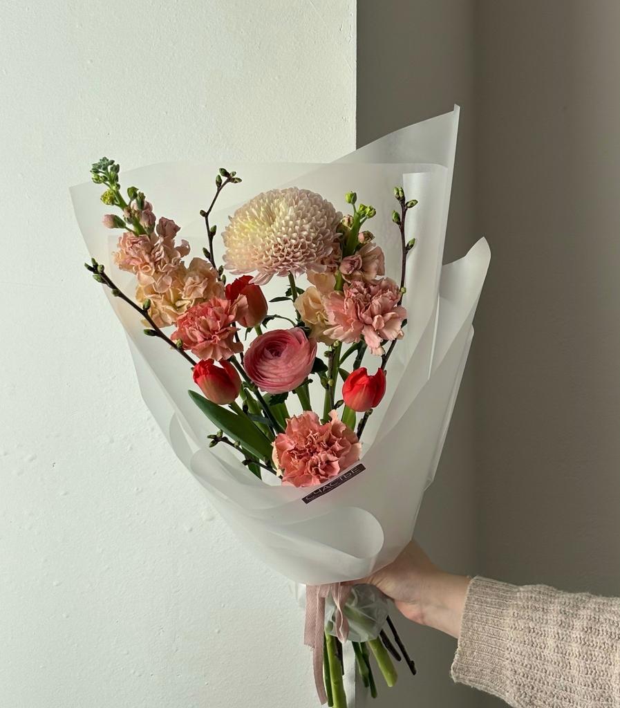 Букет в персиковых оттенках