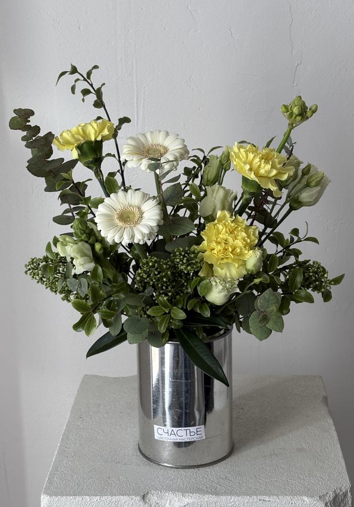 металлическая весенняя банка