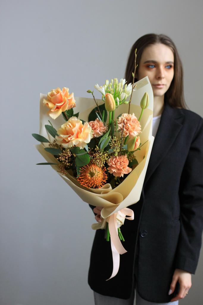 Букет в персиковой гамме