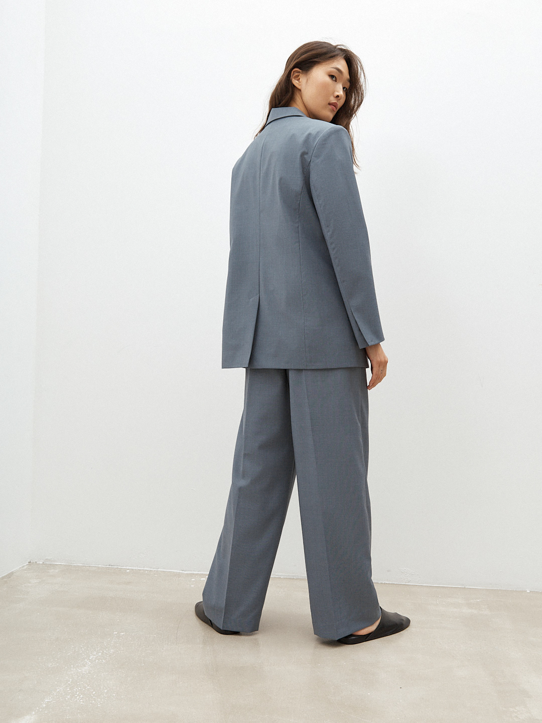 Комплект: пиджак с брюками