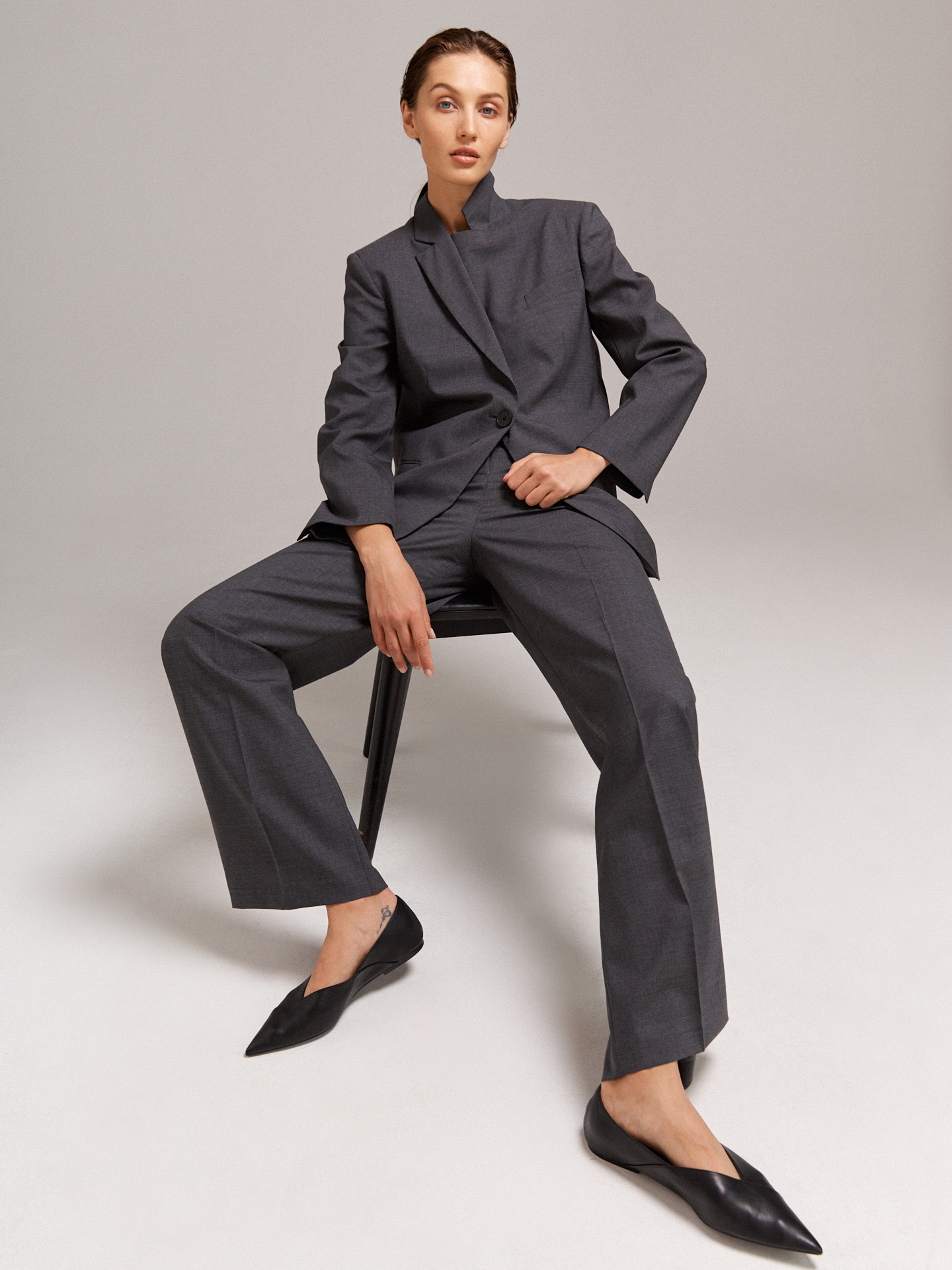 Комплект: пиджак с брюками