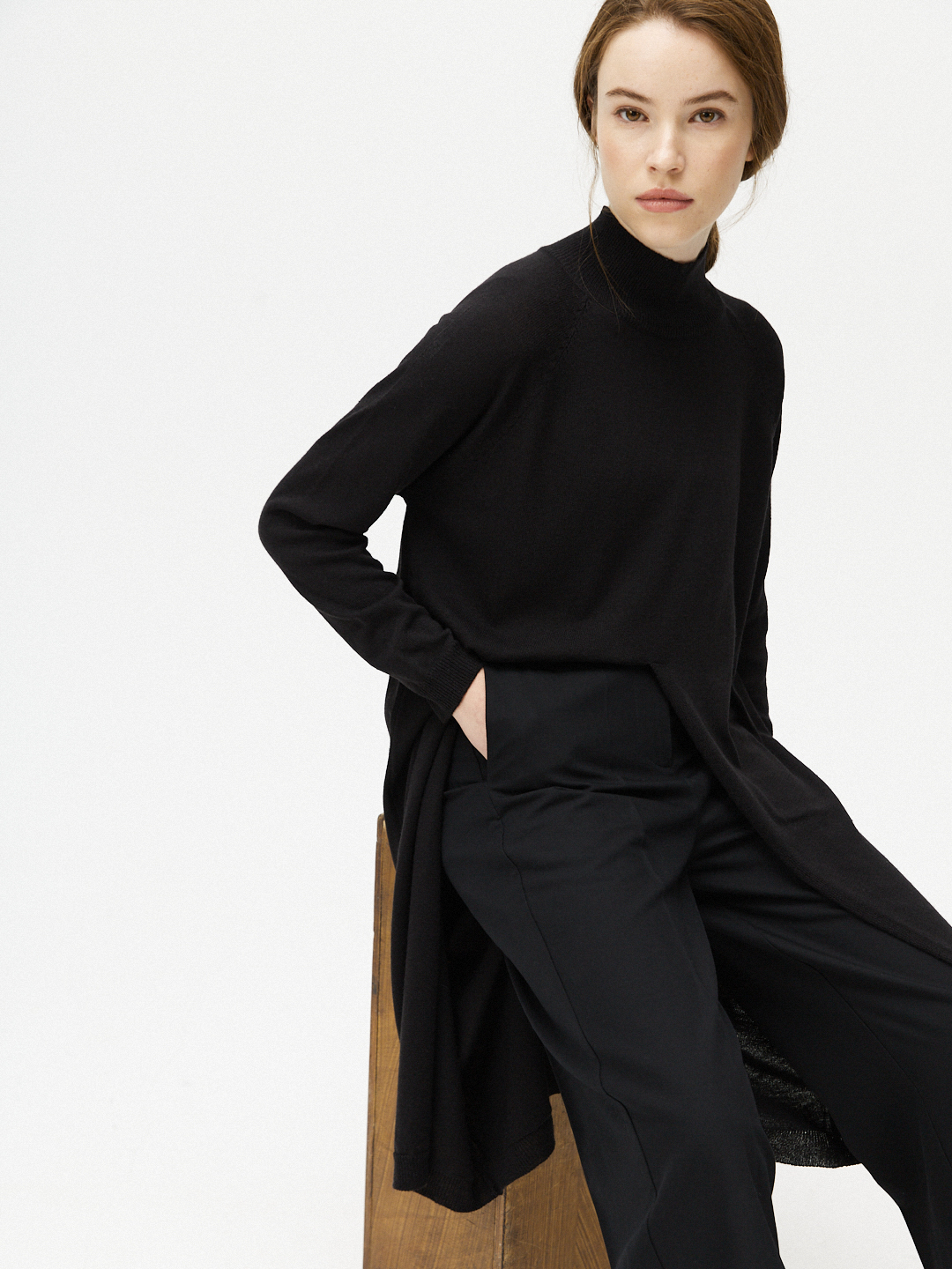 Свитер с разрезом из шерсти