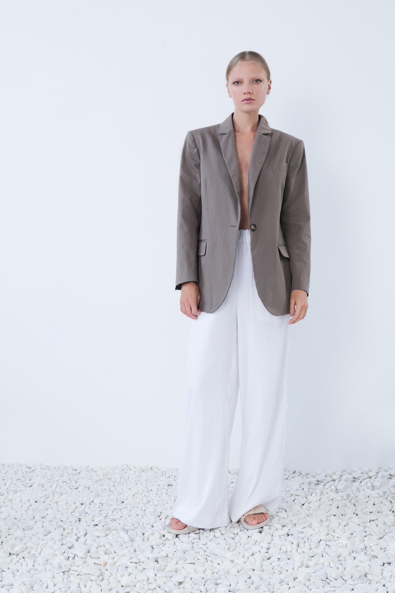 Пиджак прямого кроя изо льна