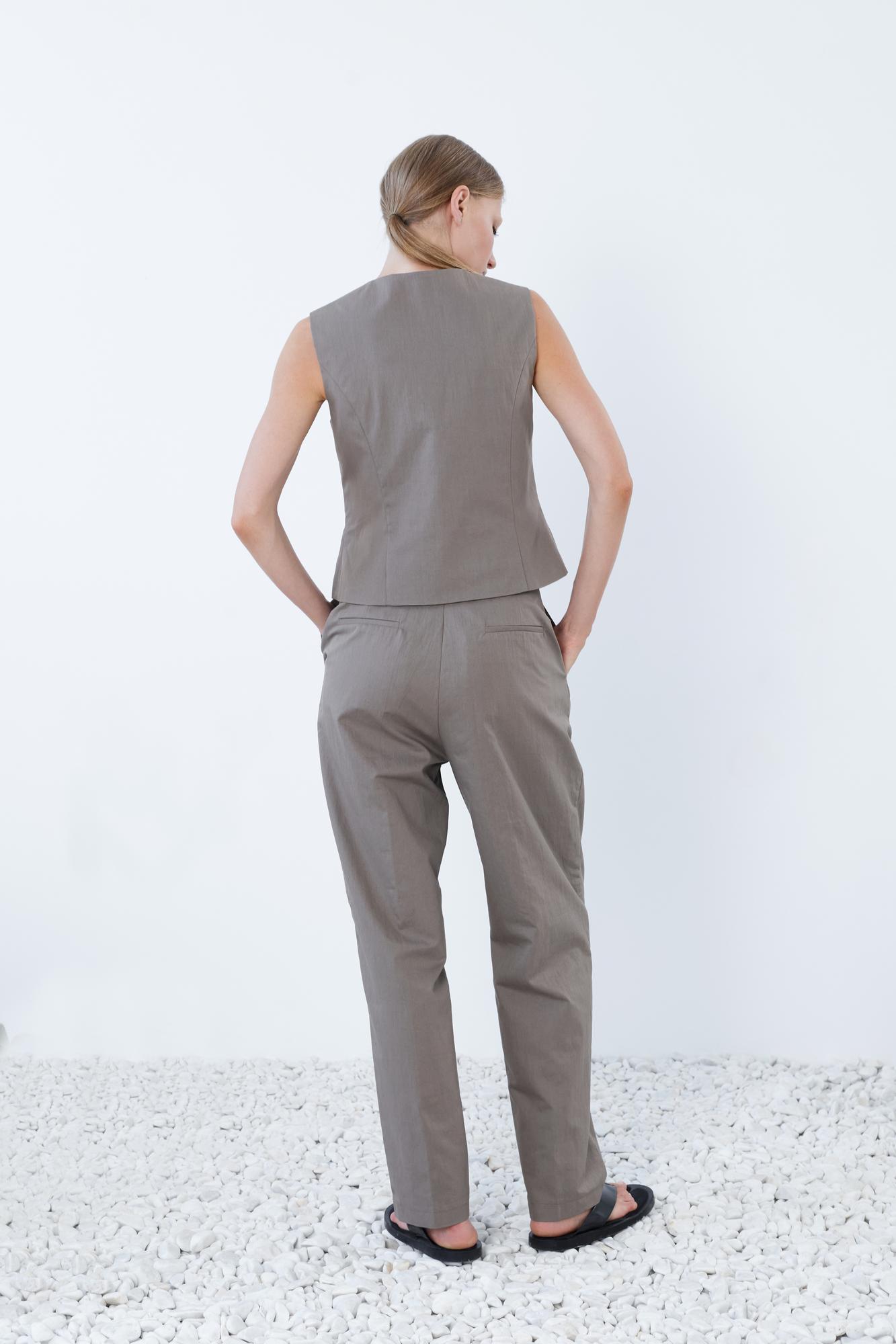 Брюки зауженные изо льна