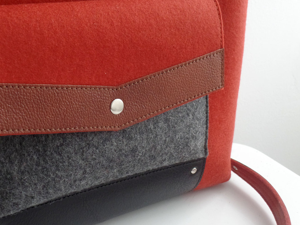 Портфель терракотовый с коричневой и черной кожей