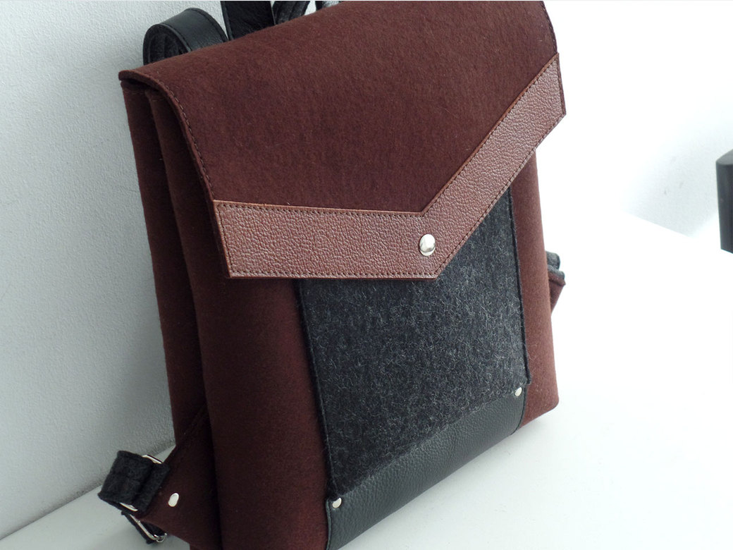 Рюкзак шоколадный с коричневой и черной кожей