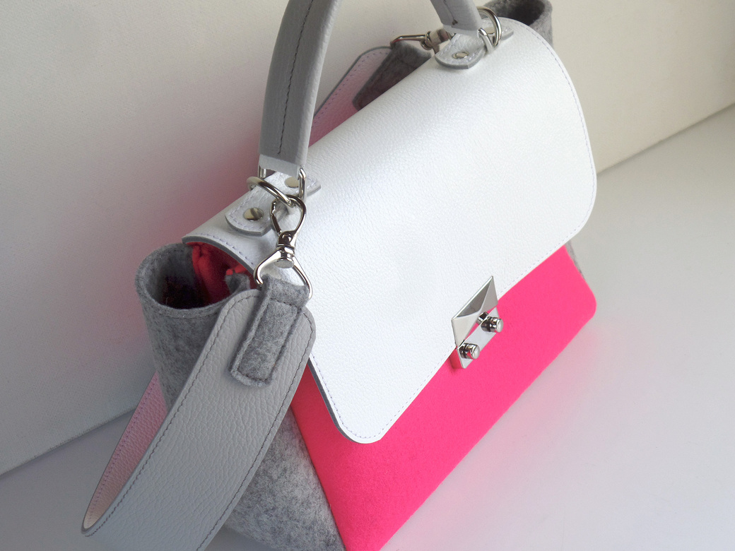 Сумка-трапеция розовая