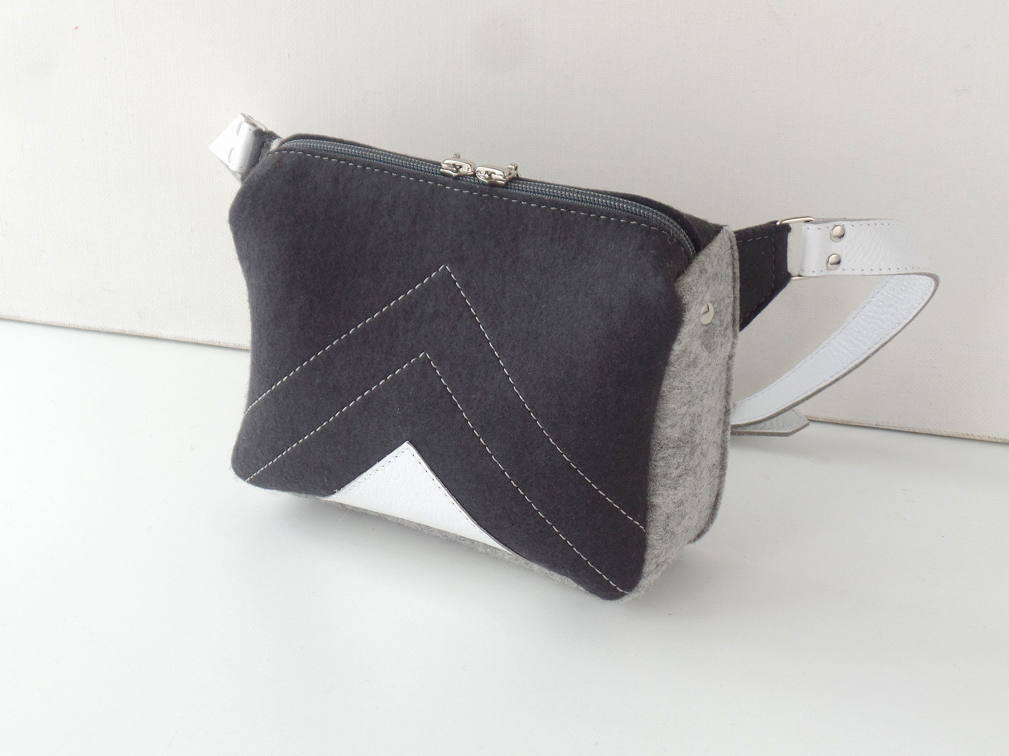 Сумка поясная антрацит