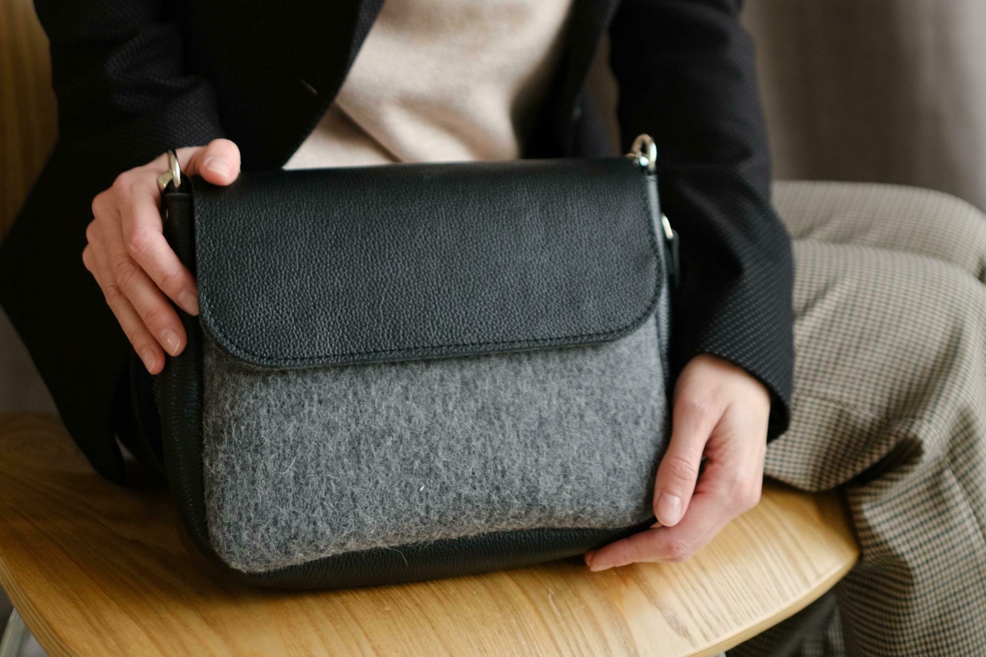 Сумка на плечо графит со сменными клапанами