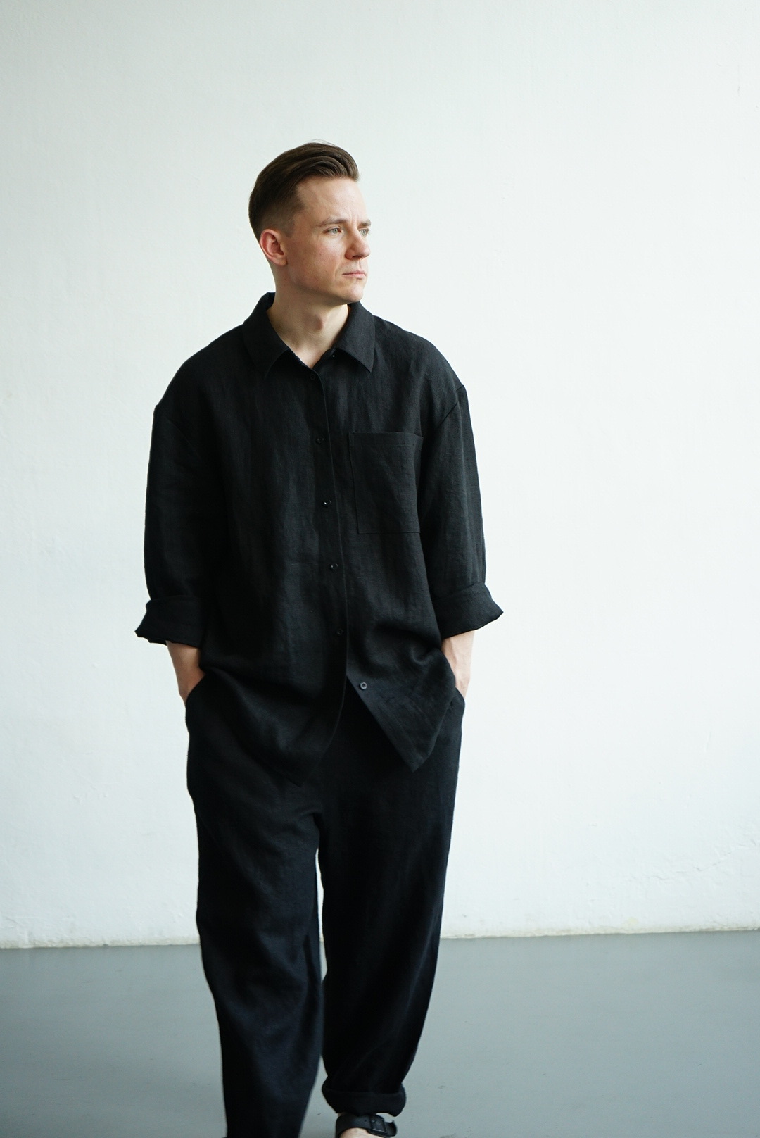 Брюки из льна на резинке мужские