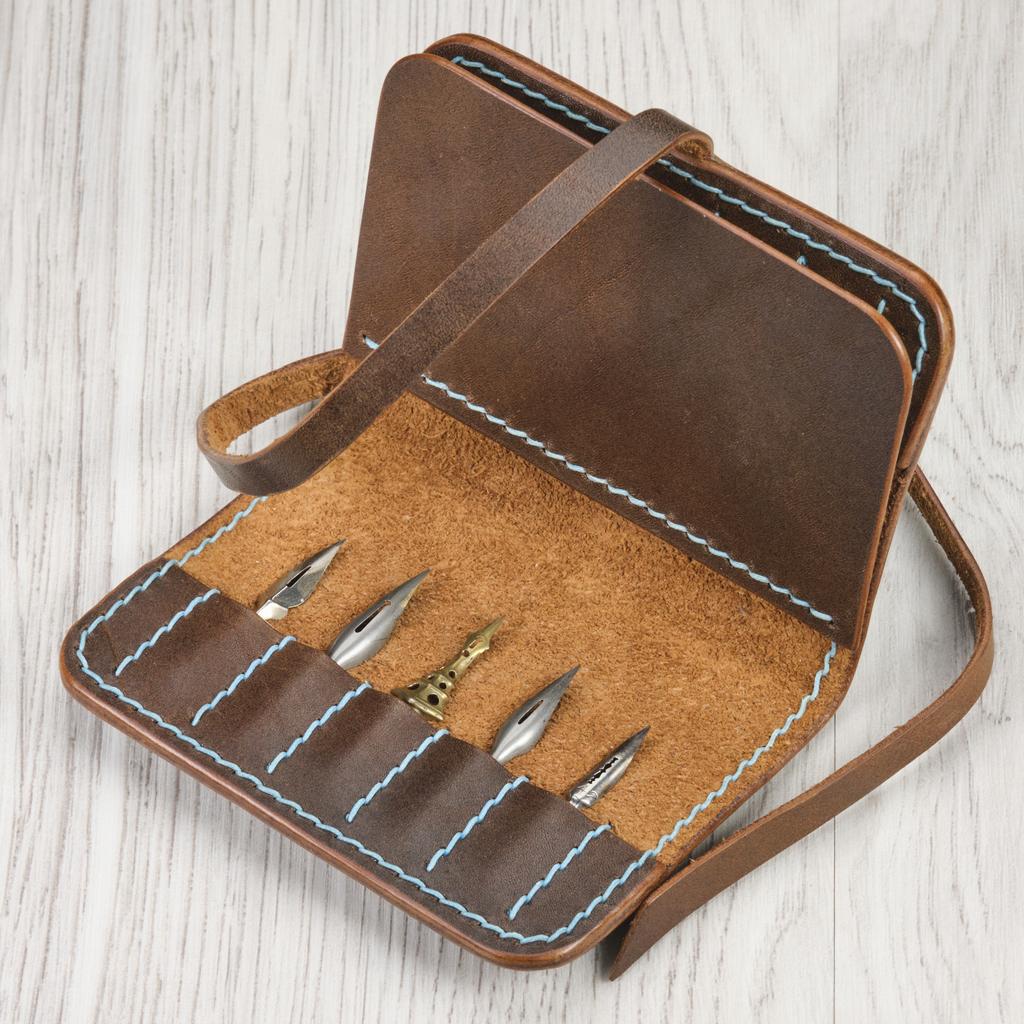 Кожаный пенал для Консул Браун