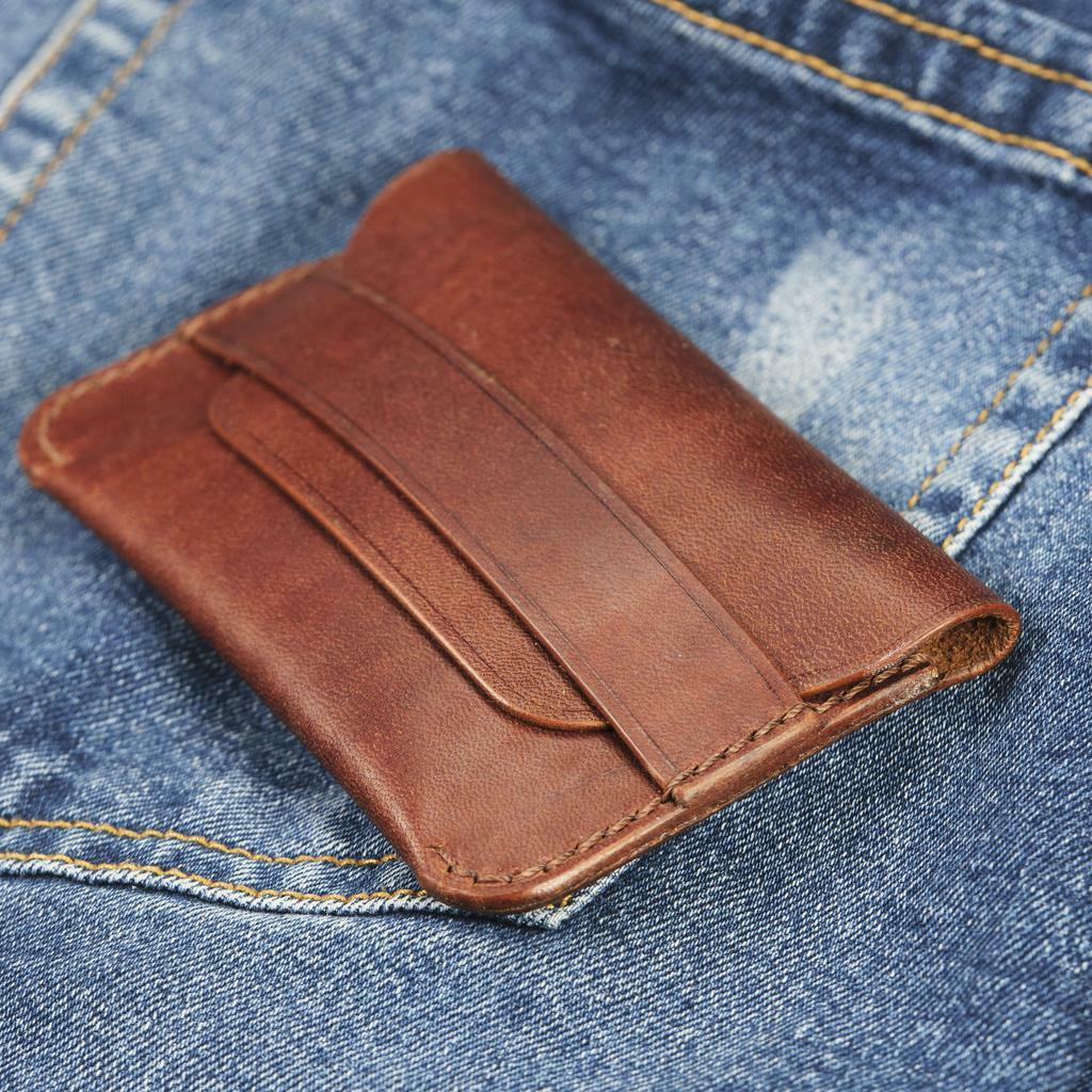 Cardholder с клапаном