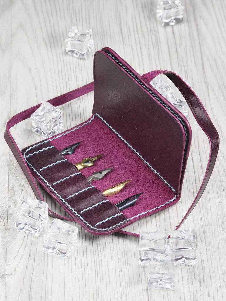 Кожаный пенал для перьев Фуксия неон