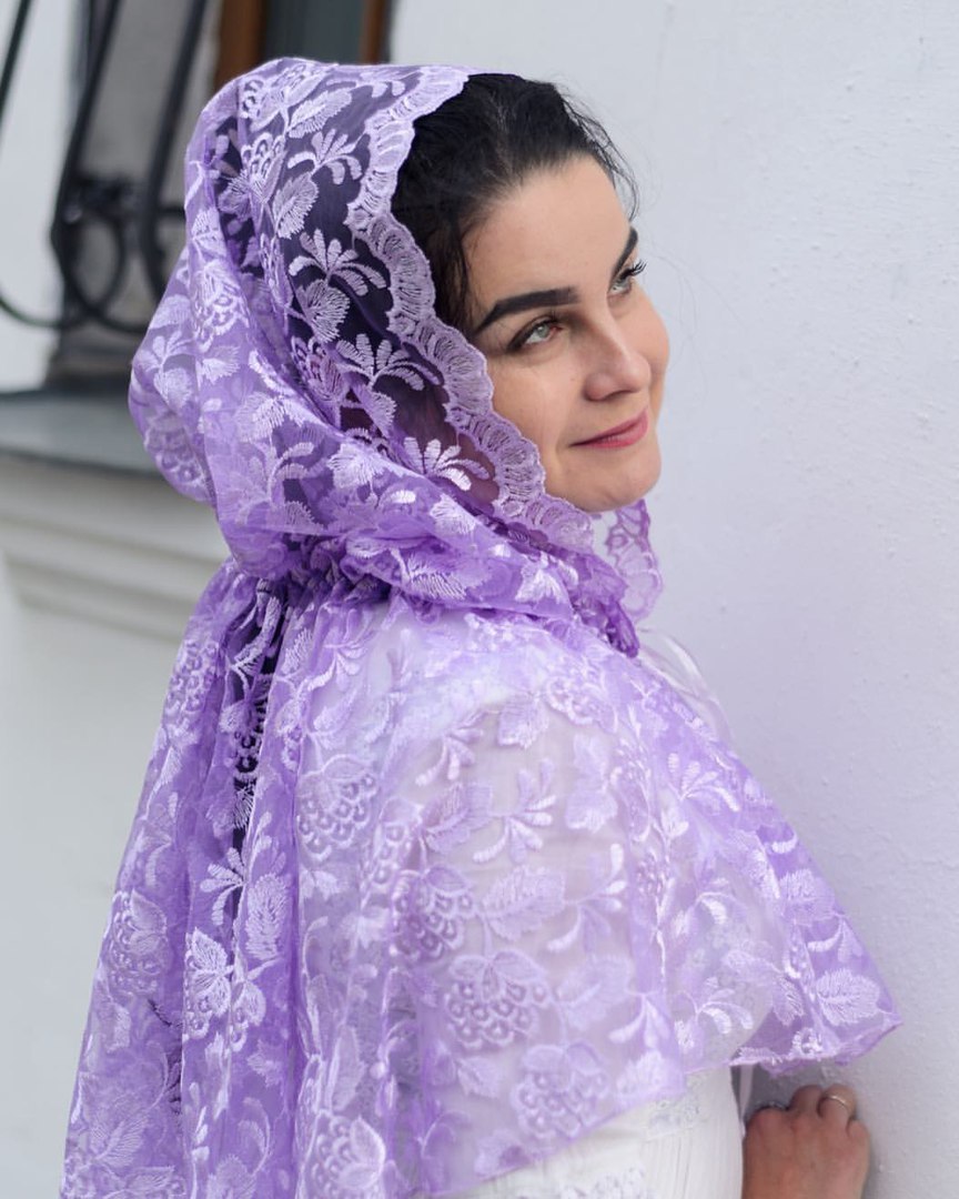 Церковный капюшон Сиреневый гипюр