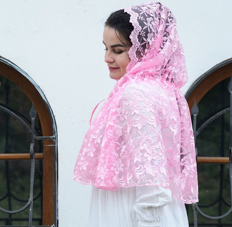 Церковный капюшон Розовый гипюр