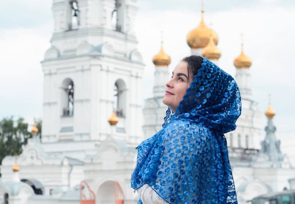 Церковный капюшон Синий гипюр