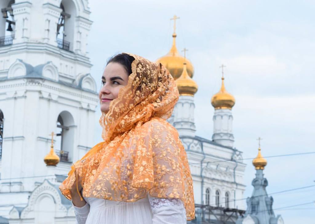 Церковный капюшон Золотой гипюр