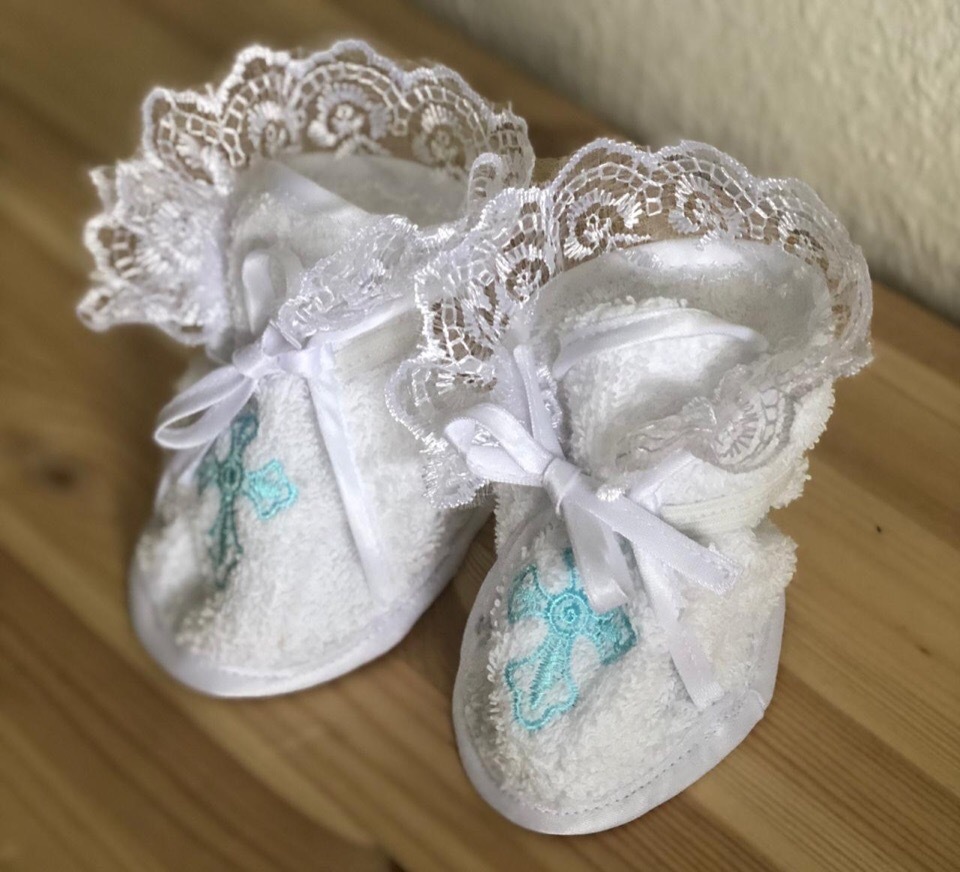 Пинетки махровые с отделкой белым кружевом