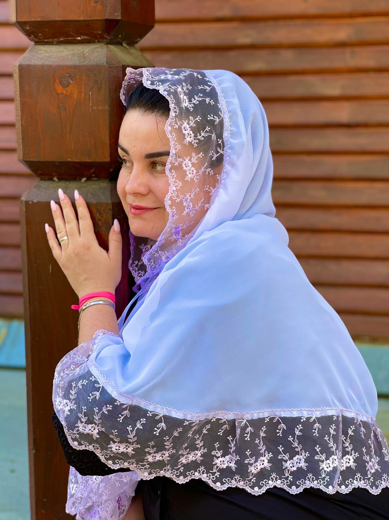 Церковный капюшон "Роскошь" сиреневое кружево