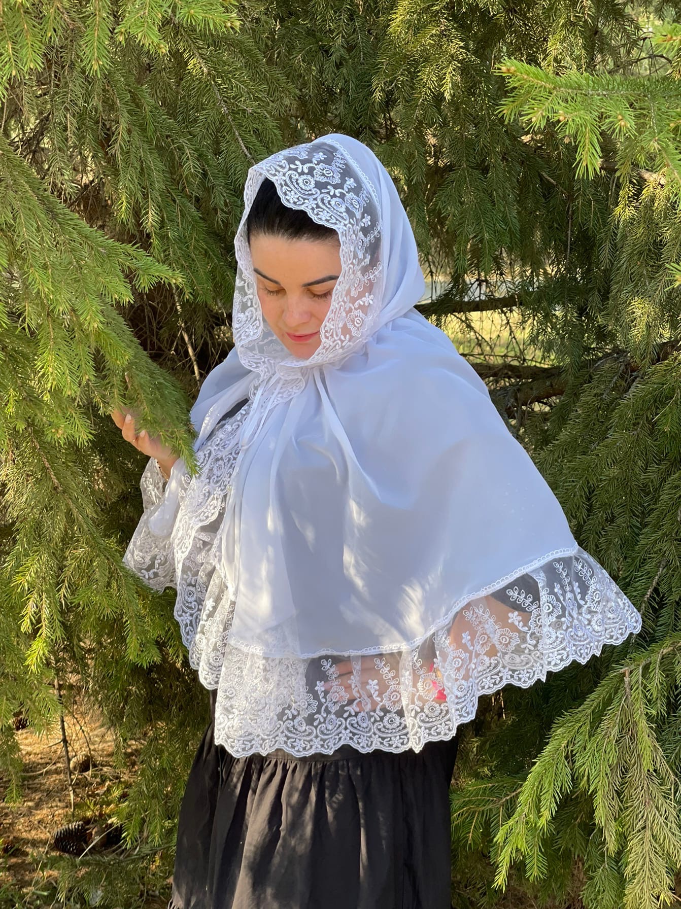 Церковный капюшон "Роскошный" белое кружево