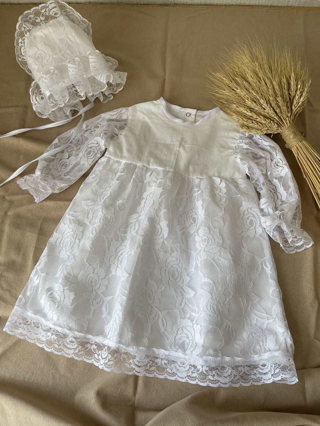 Крестильное платье "Роза" и кружевной чепчик