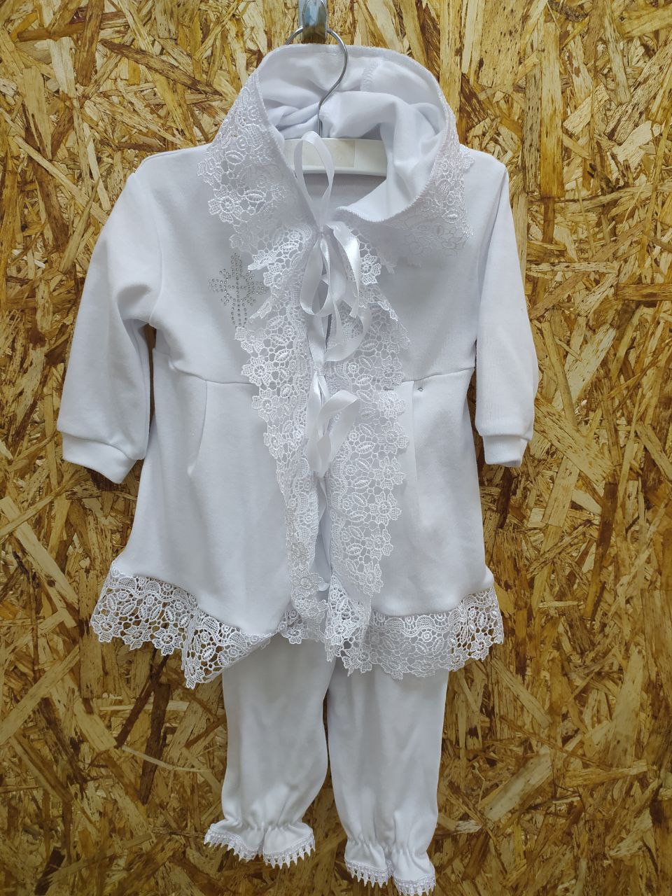 Крестильный набор с широким кружевом