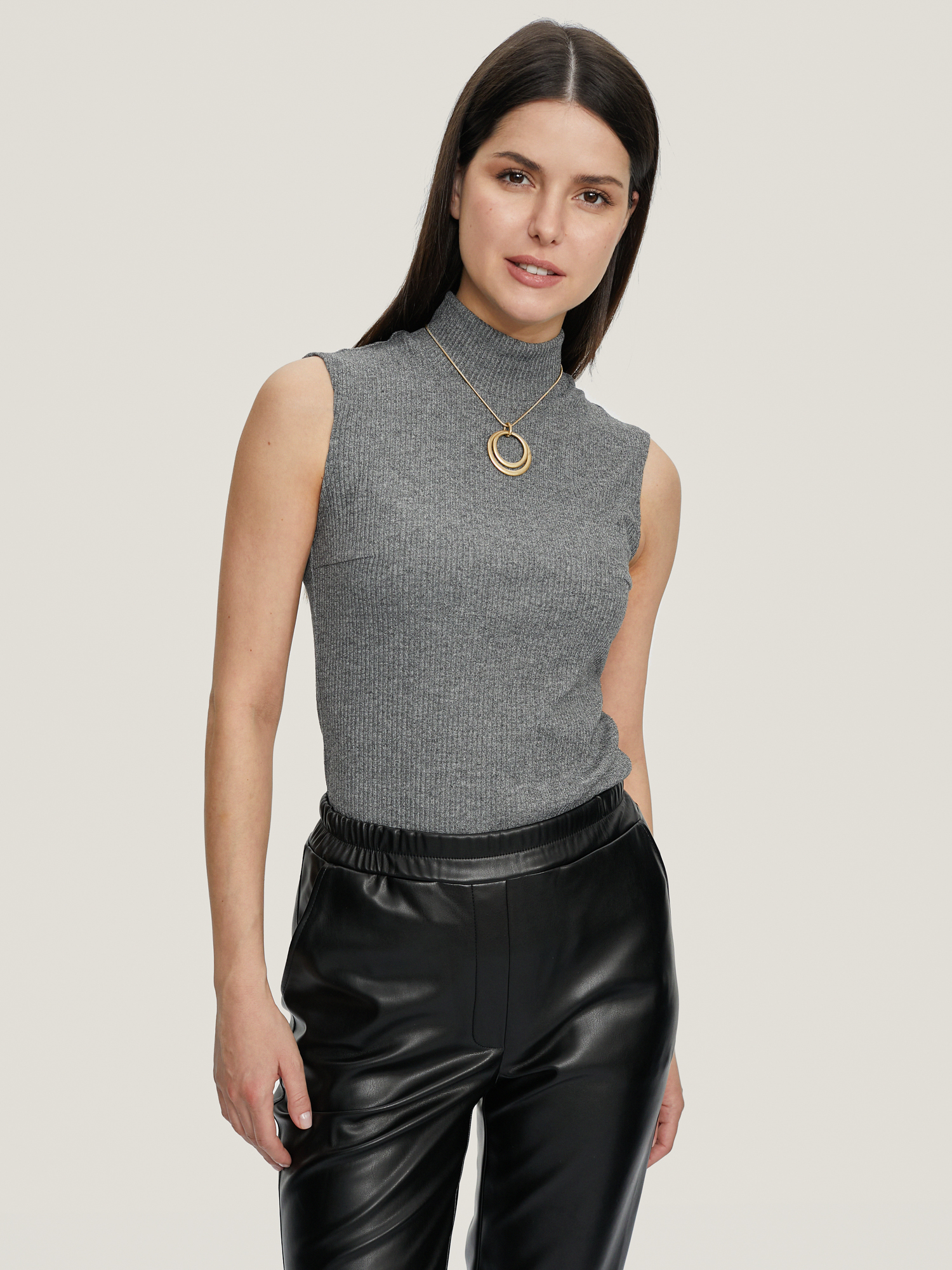 Топ / Джемпер без рукавов, модель 549/1513