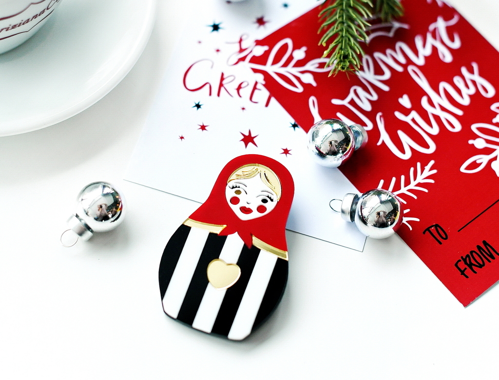 Брошь Матрешка в полоску