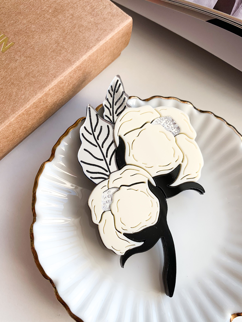 Брошь Хлопок золото