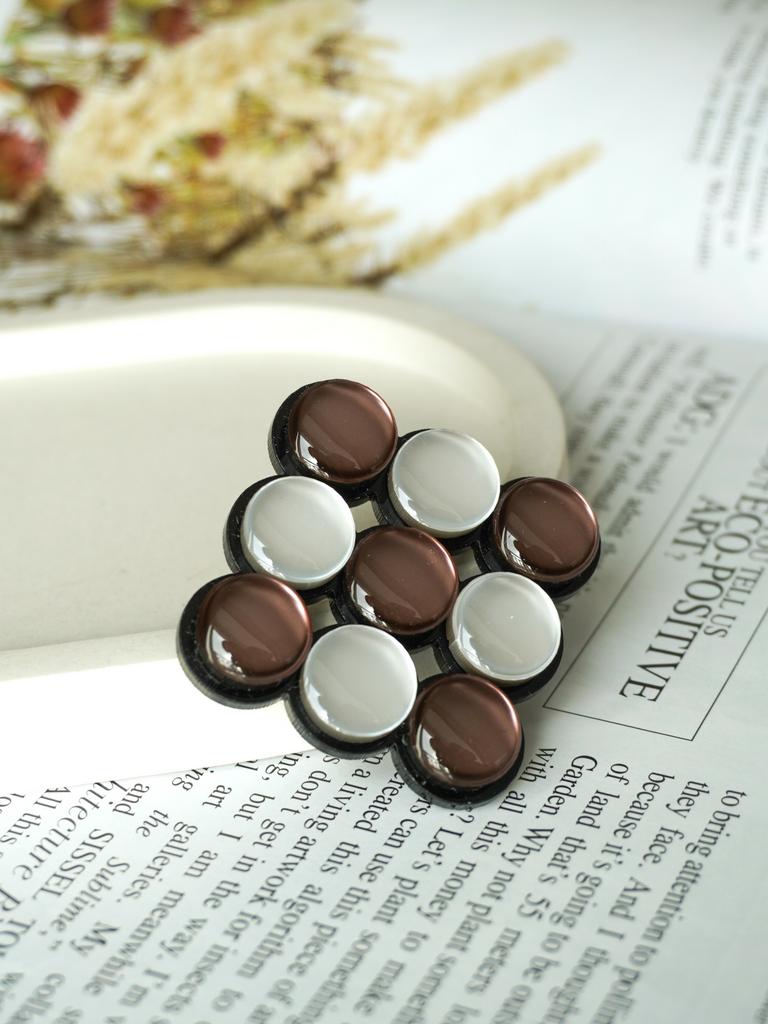 Брошь Пятнашки