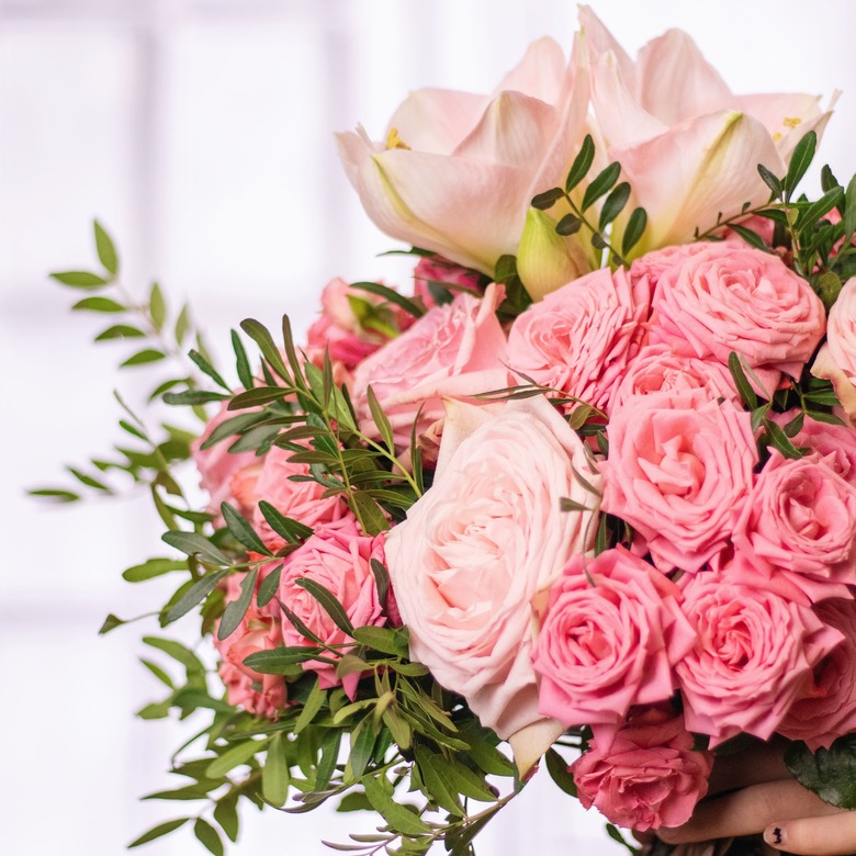 Букет роз кустовых и пионовидных 0226